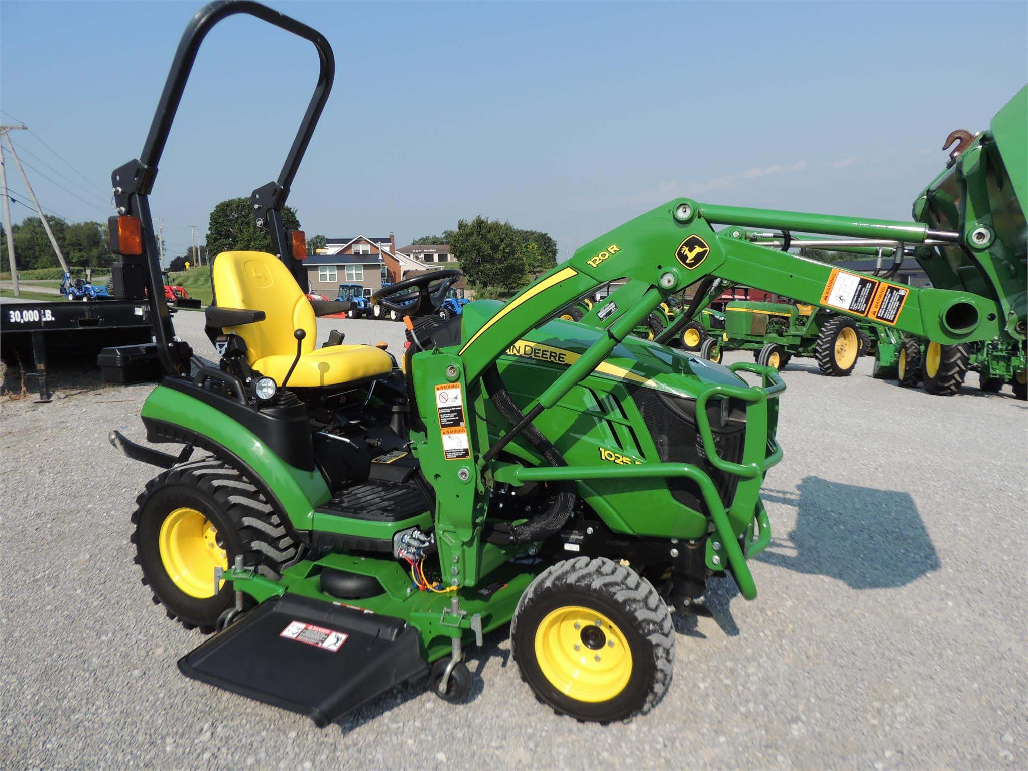 2019 JOHN DEERE 1025R