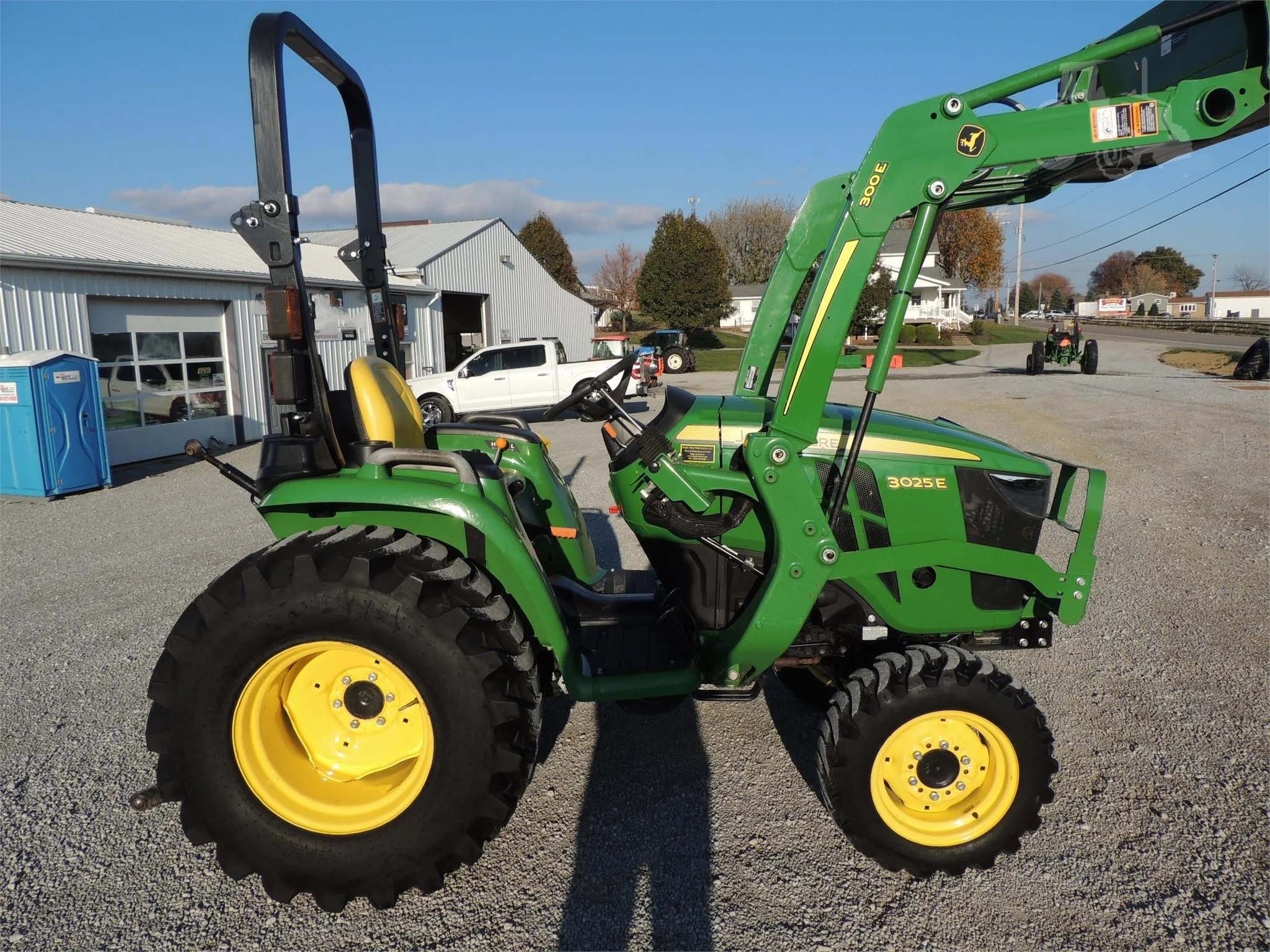 2019 JOHN DEERE 3025E