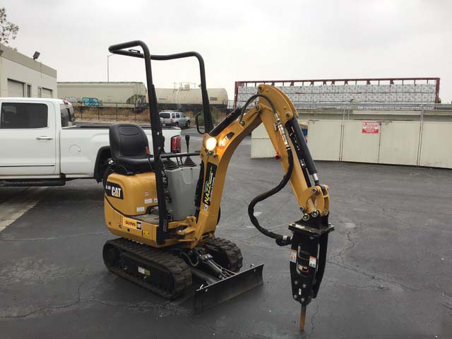 2020 Cat 300.9 D VG