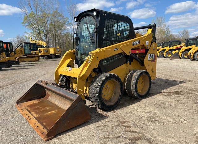 2021 Cat 242D3 full