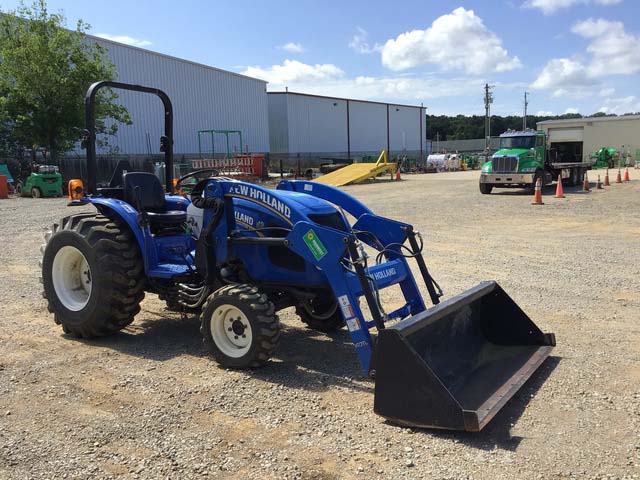 2016 New Holland Workmaster 37