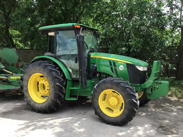 2017 John Deere 5115M