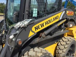 2018 New Holland L220 full