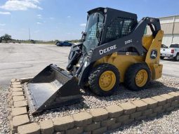 2021 DEERE 318G full