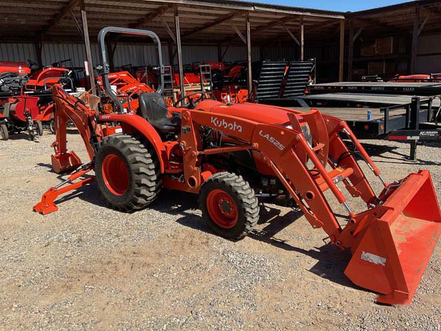 2021 Kubota L3301DHST