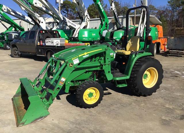 2018 John Deere 3033R full