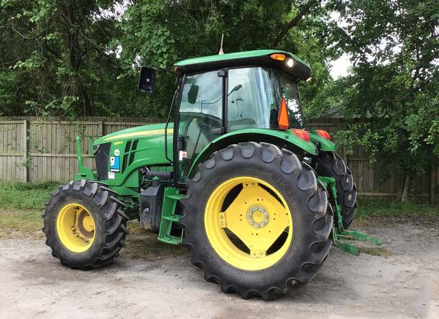 2017 John Deere 6135E full