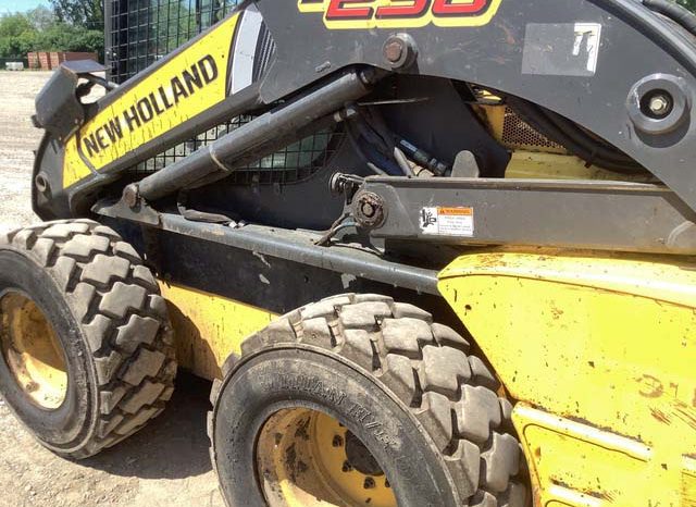 2014 New Holland L230 full