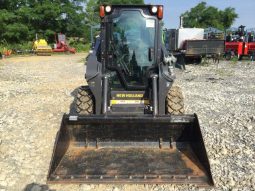 2017 New Holland L218 full