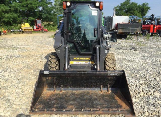 2017 New Holland L218 full